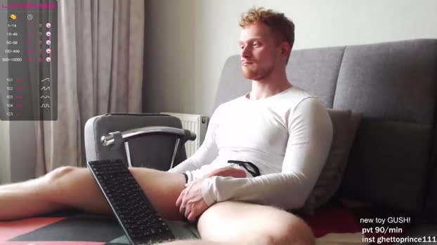 chris_boy37  25-05-2023 video kiss