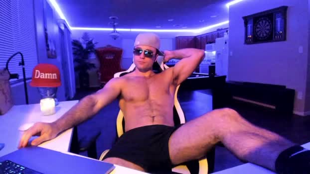 damn_whos_that  28-05-2023 video legs