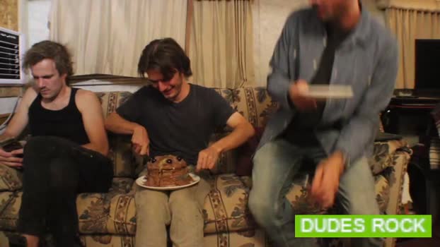 hollandhousestudios  27-05-2023 video kiss