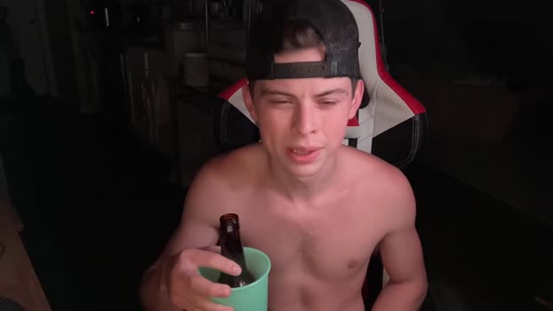 kentuckydrake  03-06-2023 video fingers