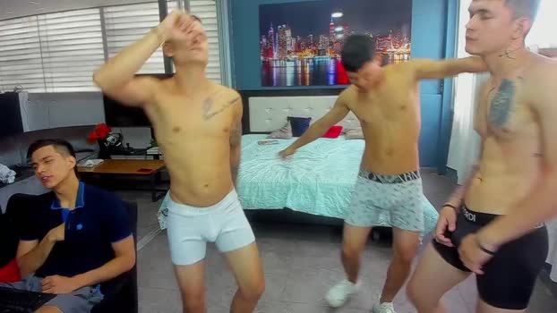 fuckboys_hot  08-06-2023 video strip