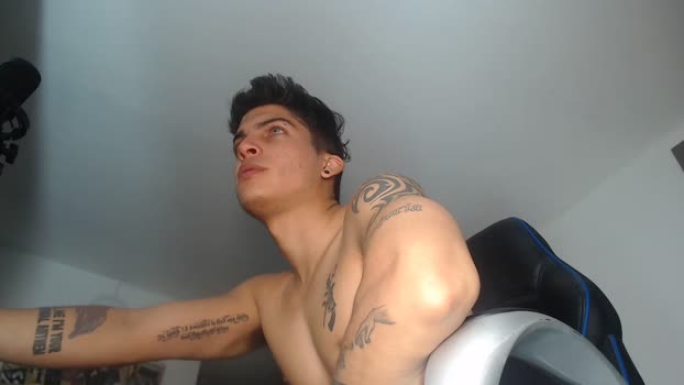 charlie_hotx  12-06-2023 video beautiful