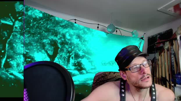 sexyhungmasterofkink  14-06-2023 video suck