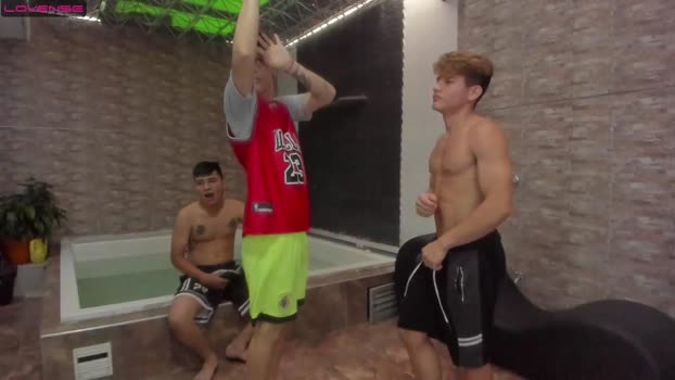 badguyss_bisex  15-06-2023 video fuckme