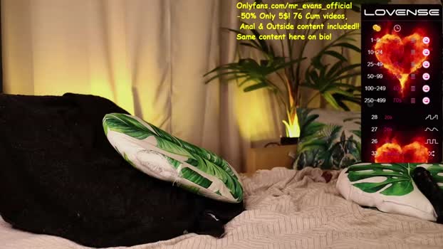 mr_evans_official  16-06-2023 video Ass