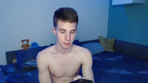 cute_brian  18-06-2023 video Show