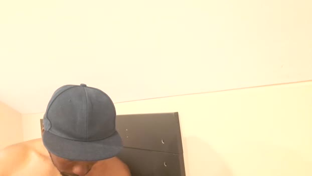 callontyrone21  18-06-2023 video sexy