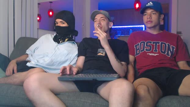 fratguysonline  24-06-2023 video legs