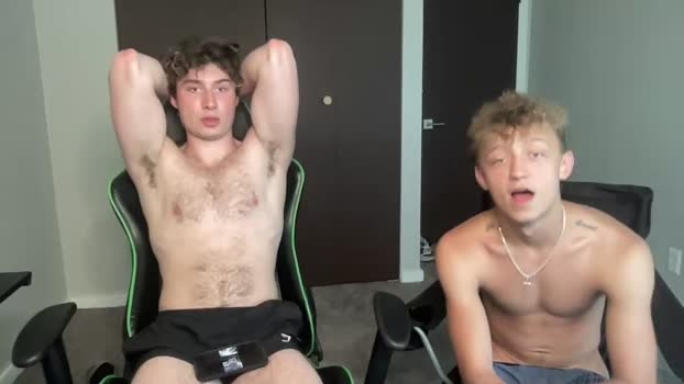 officialtommycash  25-06-2023 video kiss