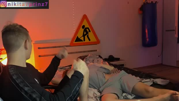 ali_bruin  04-07-2023 video gay