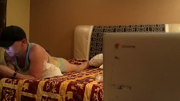 pantslesstraveler_plt  04-07-2023 video Cam