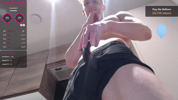 dominantalex182  05-07-2023 video show