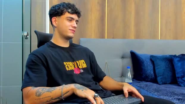 noha_miler  05-07-2023 video suckcock