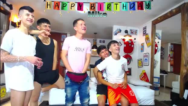 sextwinksx  06-07-2023 video striptease