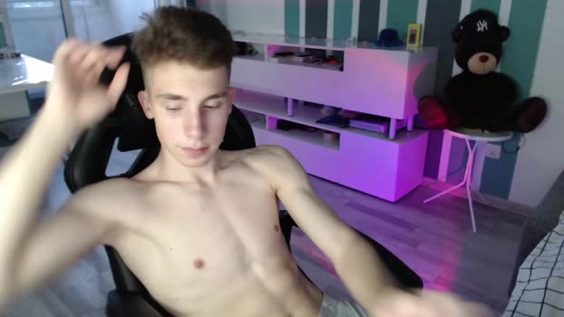 cute_brian  10-07-2023 video prettyface