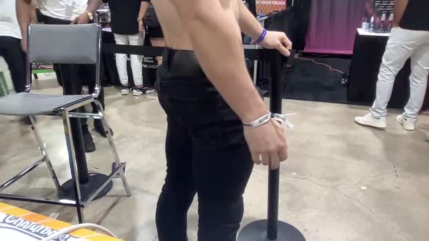 alphazack14  15-07-2023 video striptease