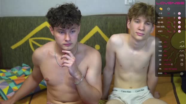 holiday_boys  16-07-2023 video kissing