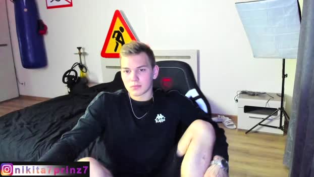 ali_bruin  20-07-2023 video bigballs