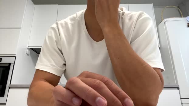 youcan__  25-07-2023 video kiss