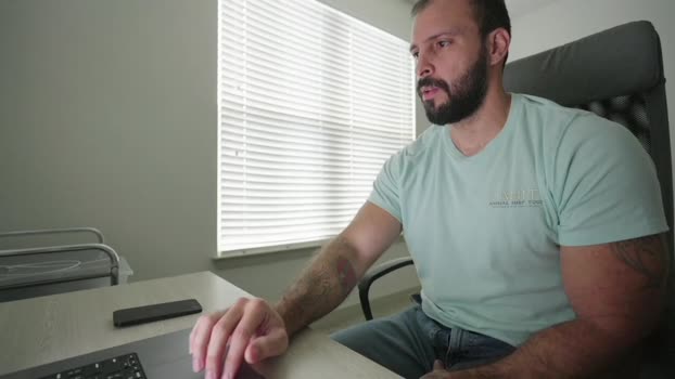 brucestryker  25-07-2023 video yummy