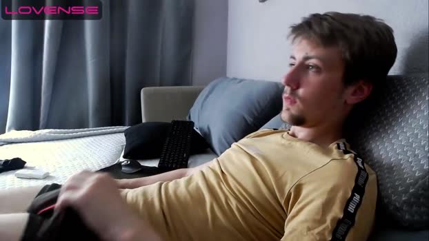 brell_line  27-07-2023 video kissing