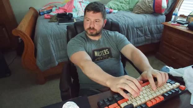 louisvillebull  31-07-2023 video lick