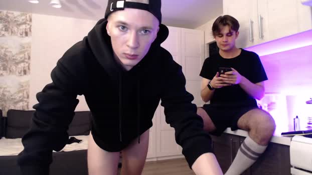 mikewate  03-08-2023 video kissing