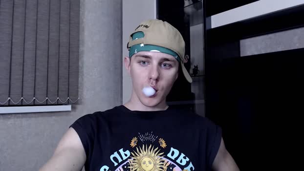 matt_aniston  04-08-2023 video horny