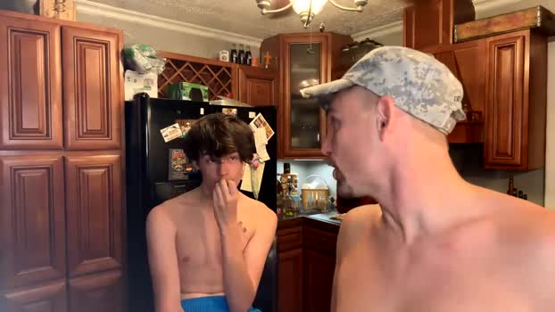 curiousboy7k  08-08-2023 video kissing