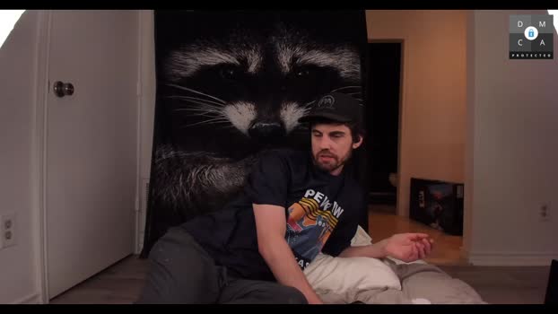 rndmzd  14-08-2023 video kiss