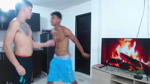 boysdeluxemilitary  17-08-2023 video lick