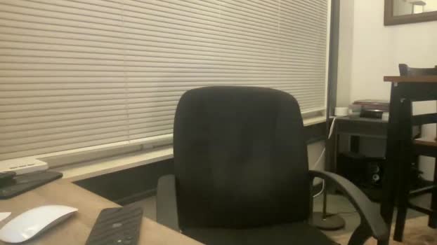 roscoholmes30  17-08-2023 video yummy