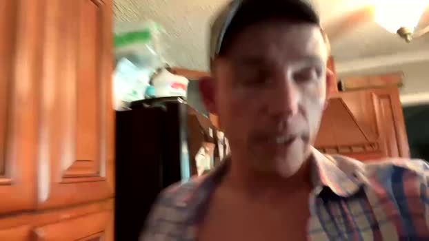 curiousboy7k  17-08-2023 video sexykitty