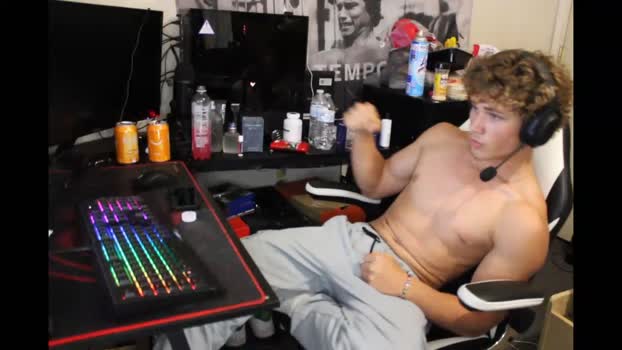 maxednat  17-08-2023 video handsome