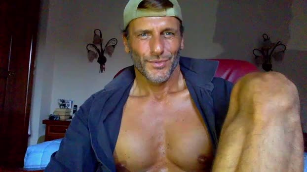 slater2011  18-08-2023 video natural