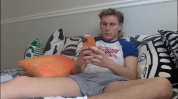 collegeroommates03  19-08-2023 video jerkoff