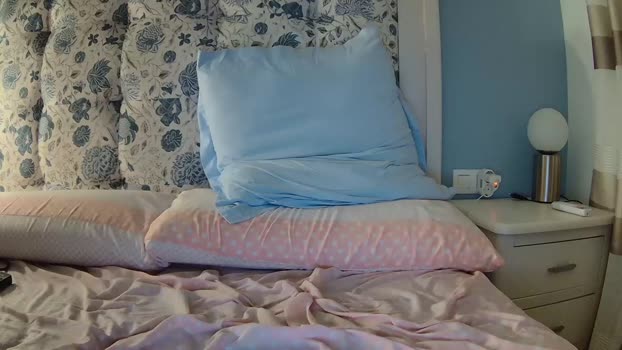 milkhotcam23  26-08-2023 video kissing