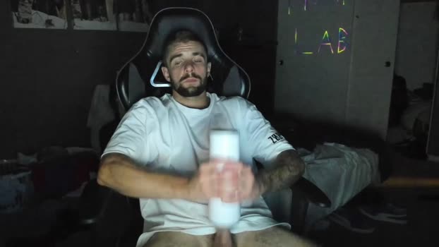 theufcfan_8181  26-08-2023 video kiss