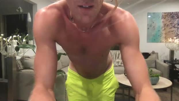 fratstar305  28-08-2023 video big