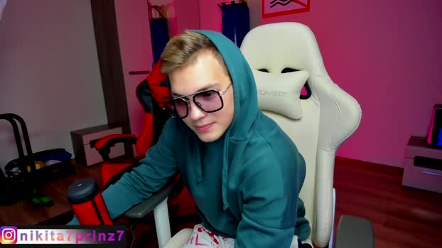 ali_bruin  28-08-2023 video Ass