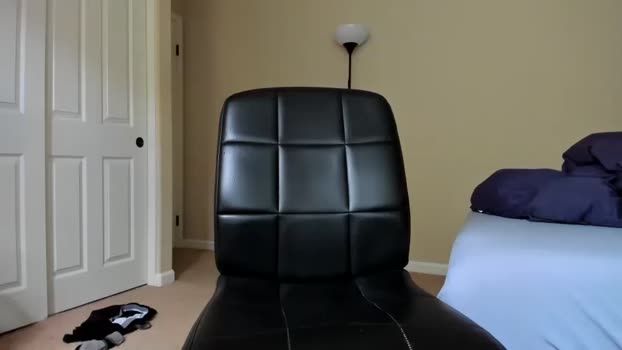 hung_dude_19  05-09-2023 video Cam