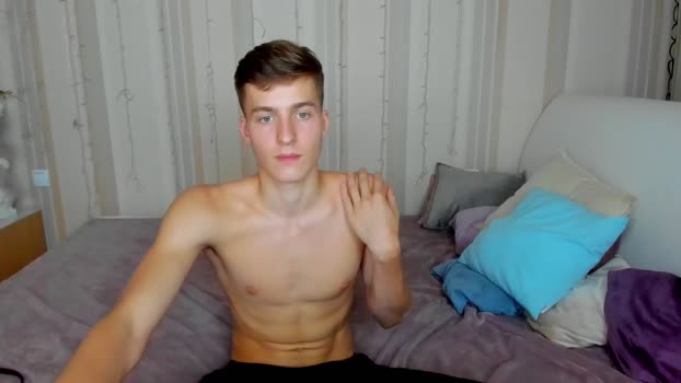 kevin_dickinson  12-09-2023 video kissing