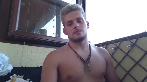 roberto_twink1  18-09-2023 video sexyfeet