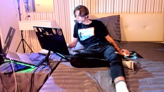 samgorgeous  26-09-2023 video spank