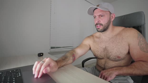 brucestryker  27-09-2023 video legs