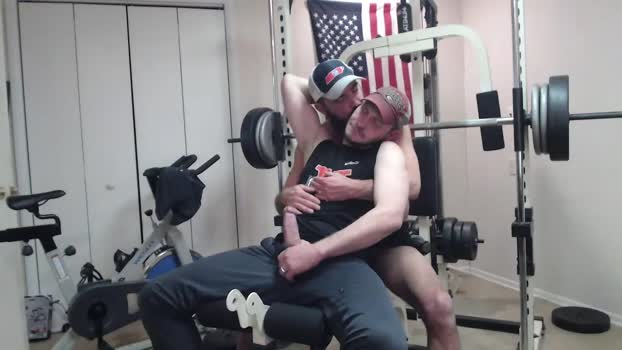 hardworkertn  03-10-2023 video kissing