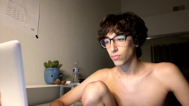 isaacchinoaw  04-10-2023 video kissing