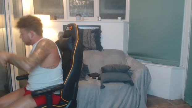 liamsroom69  05-10-2023 video kissing