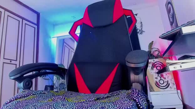 latinmilk_  08-10-2023 video Webcam