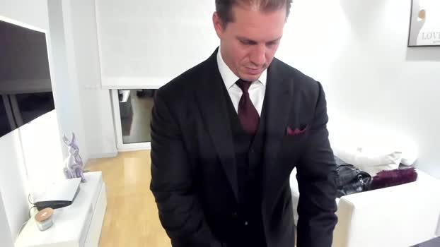 redrabbitstories  12-10-2023 video kiss